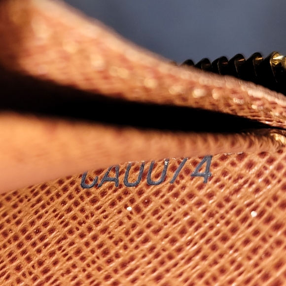 💕LIMITED Edition LOUIS VUITTON Panda Porte-monnaie Zip Wallet Monogram - Picture 13 of 16